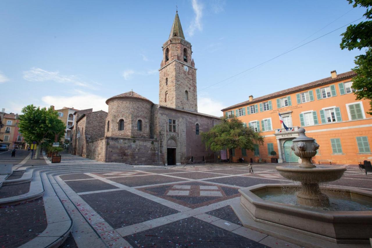 Splendide Studio Au Coeur Historique De Frejus Leilighet Eksteriør bilde